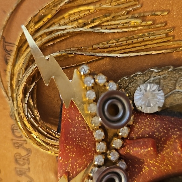 Greg Kevin Delaney Whimsical Face Brooch w/ Additional Saying Pin - Picture 4 of 11